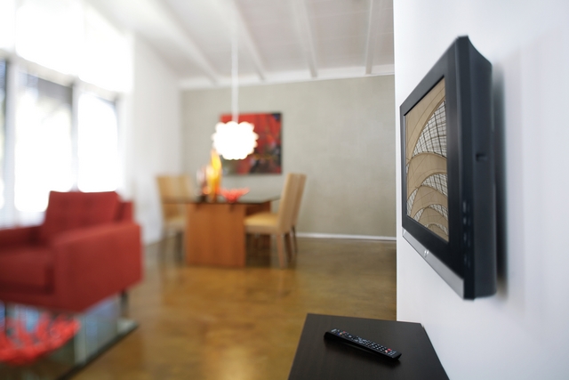Кронштейн OmniMount WM2-S