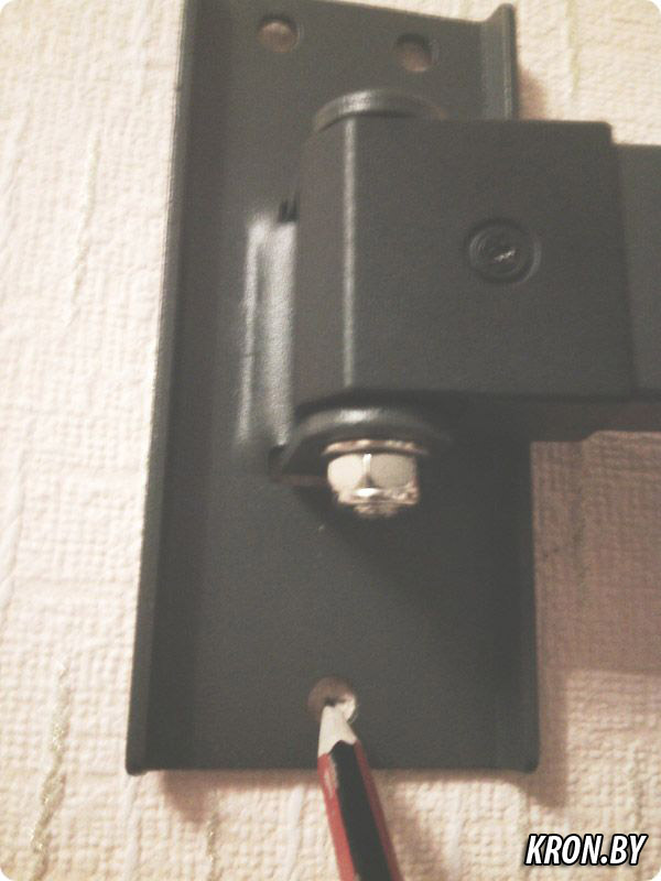 Установка кронштейна Kromax Techno-6